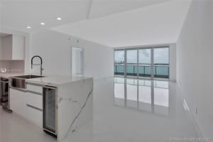1331 Brickell Bay Dr #1402, Miami, FL 33131, Sold 09/01/21