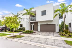 10098 NW 74th Terrace, Doral, FL 33178, Sold 12/20/21