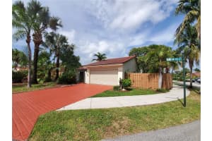 9215 SW 151st Ct, Miami, FL 33196, Sold 09/13/21
