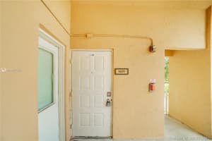 9701 Westview Dr, Coral Springs, FL 33076, Sold 09/06/21