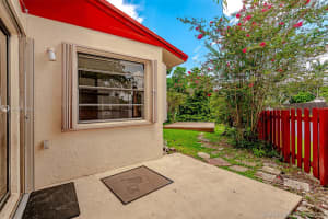 10001 SW 16th St, Pembroke Pines, FL 33025, Sold 10/12/21