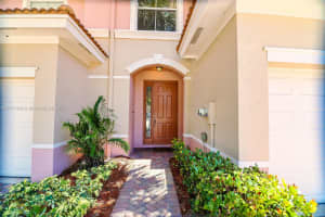 1206 Seminole Palms Dr, Lake Worth, FL 33463, Sold 10/20/21