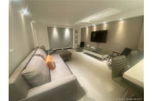 401 Ocean Dr, Miami Beach, FL 33139, Sold 11/01/21