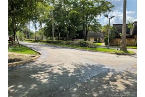 14209 SW 94th Cir Ln, Miami, FL 33186, Sold 11/12/21