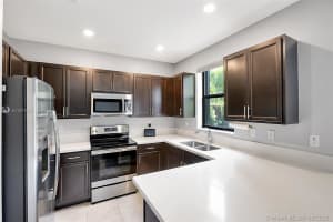 6616 S Anise Ct, Davie, FL 33314, Sold 09/30/21