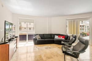 7285 SW 90th St UNIT D210, Miami, FL 33156, Sold 09/28/21