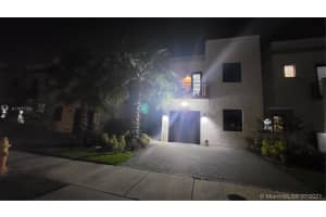 471 SW 91st Ave, Miami, FL 33174, Sold 09/29/21