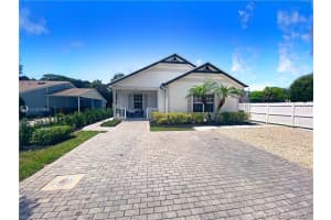 861 97th Ave N, Naples, FL 34108, Sold 03/02/22