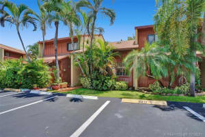 450 SE 14th St, Dania Beach, FL 33004, Sold 08/31/21