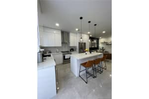 5420 NW 107th Ave, Doral, FL 33178, Sold 10/25/21