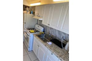 20320 NE 2nd Ave g15, North Miami Beach, FL 33179, Sold 10/29/21