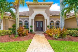2701 Jockey Cir, Davie, FL 33330, Sold 09/30/21