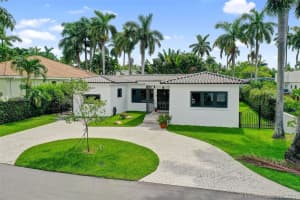 7421 Center Bay Dr, North Bay Village, FL 33141, Sold 09/29/21