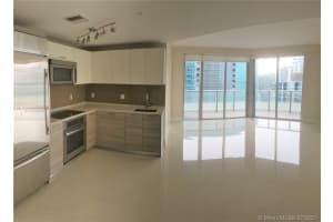3301, 1300 Brickell Bay Dr #3505, Miami, FL 33131, Sold 11/01/21
