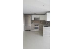 3301, 1300 Brickell Bay Dr #3505, Miami, FL 33131, Sold 11/01/21