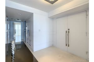 881 Ocean Dr #7e, Key Biscayne, FL 33149, Sold 08/17/21