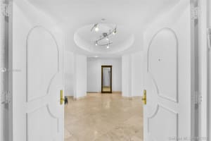 19333 Collins Ave, Sunny Isles Beach, FL 33160, Sold 11/04/21