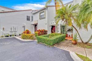 4968 NW 97th Pl, Doral, FL 33178, Sold 09/09/21