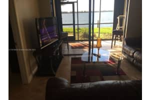 111 Lake Emerald Dr, Oakland Park, FL 33309, Sold 06/06/22