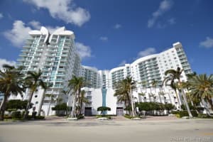 7910 Harbor Island Dr, North Bay Village, FL 33141, Sold 09/30/21