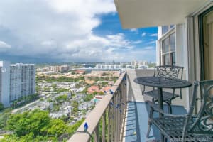 18181 NE 31st Ct, Aventura, FL 33160, Sold 10/12/21