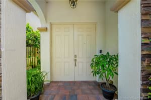 8830 NW 101st Pl, Doral, FL 33178, Sold 09/30/21