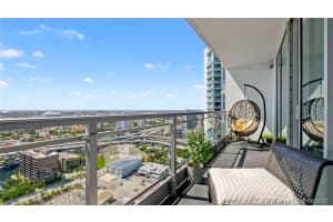 92 SW 3rd St, Miami, FL 33130, Sold 10/15/21