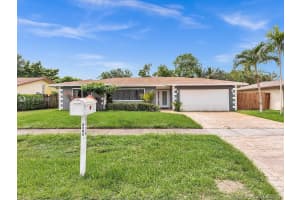 8404 SW 26th St, Davie, FL 33324, Sold 09/21/21
