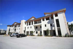 10449 NW 82nd St, Doral, FL 33178, Sold 10/27/21