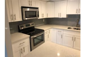 9735 NW 52nd St, Doral, FL 33178, Sold 08/31/21