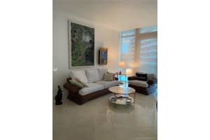 1331 Brickell Bay Dr #1402, Miami, FL 33131, Sold 01/24/22