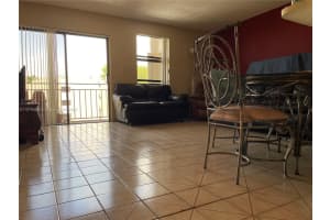 8425 NW 8th St, Miami, FL 33126, Sold 03/14/22