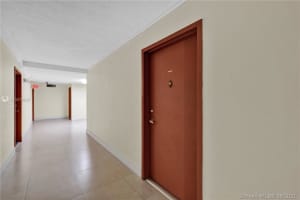 9360 Fontainebleau Blvd, Miami, FL 33172, Sold 09/14/21