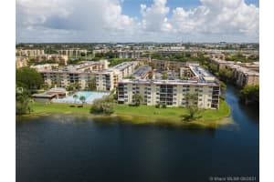 8895 Fontainebleau Blvd, Doral, FL 33172, Sold 02/15/22