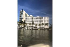 5005 Collins Ave, Miami Beach, FL 33140, Sold 03/23/22