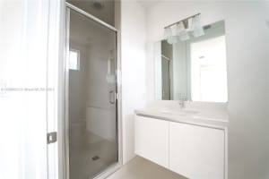 10025 NW 77th St, Doral, FL 33178, Sold 02/28/22