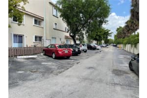 511 NW 82nd Ave, Miami, FL 33126, Sold 12/17/21