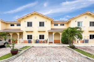 7470 NW 178th Terrace, Hialeah, FL 33015, Sold 09/14/21