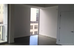 151 SE 1st St, Miami, FL 33131, Sold 03/01/22