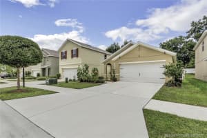 10120 Hawk Storm Ave, Tampa, FL 33610, Sold 09/29/21