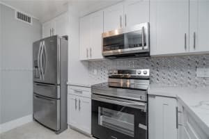 10733 Cleary Blvd, Plantation, FL 33324, Sold 11/05/21