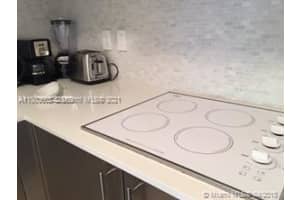 700 16th St, Miami Beach, FL 33139, Sold 11/23/21