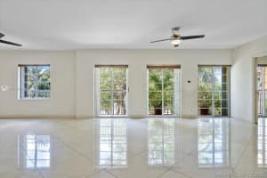120 Jefferson Ave, Miami Beach, FL 33139, Sold 03/03/22