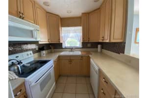 1866 5th St NE, Boynton Beach, FL 33435, Sold 01/07/22