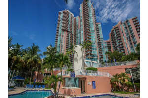 3370 NE 190th St, Miami, FL 33180, Sold 09/03/21
