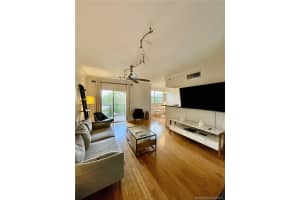 11631 SW 2nd St, Pembroke Pines, FL 33025, Sold 09/09/21