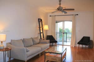 11631 SW 2nd St, Pembroke Pines, FL 33025, Sold 09/09/21