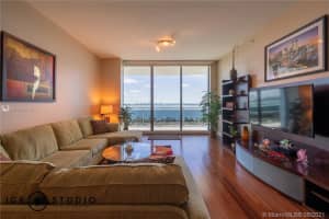 7901 Hispanola Ave, North Bay Village, FL 33141, Sold 12/01/21