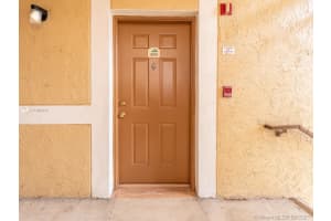 200 Palm Cir W, Pembroke Pines, FL 33025, Sold 09/20/21