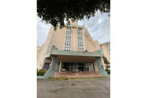 9682 Fontainebleau Blvd, Miami, FL 33172, Sold 09/30/21